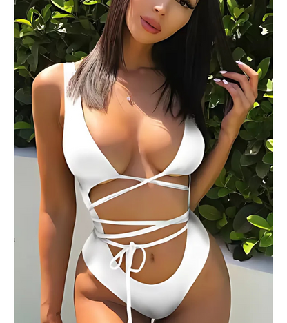 Isolde One Piece - White